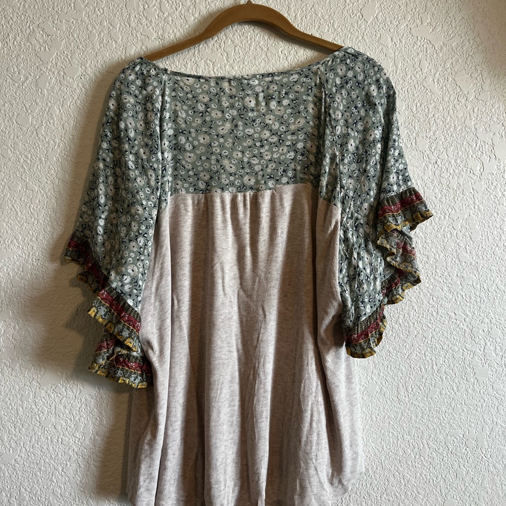 Floral Sleeve Women's Top - Picture 3 of 3